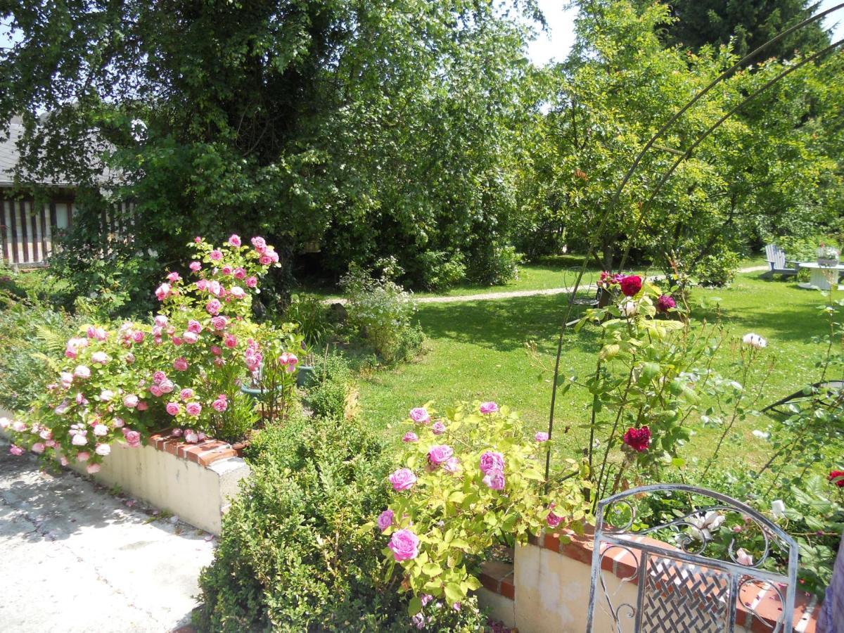 Bed and Breakfast Le Moulin Des Roses Neslette Exterior foto